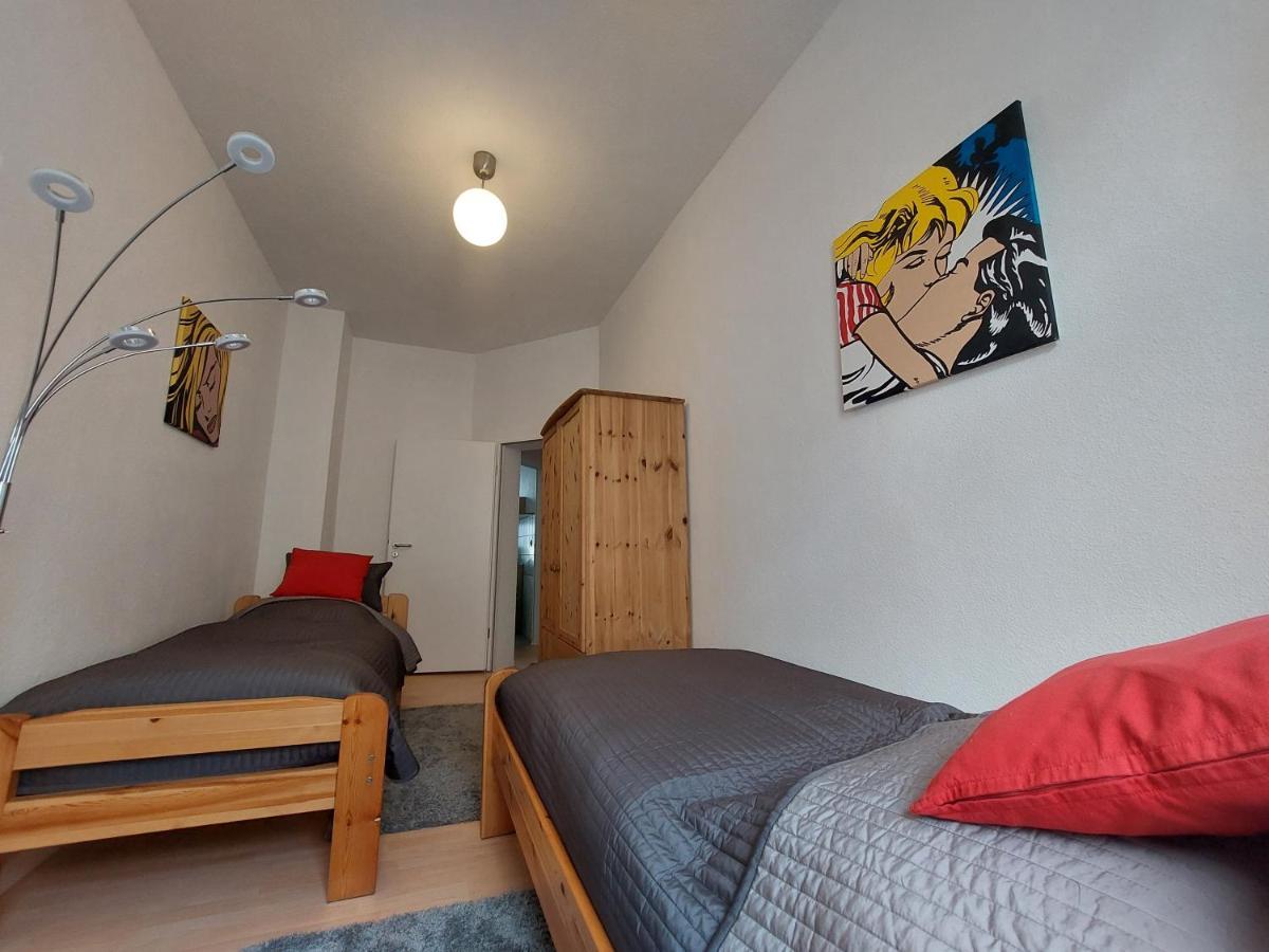 Schoene Zwei-Zimmer-Wohnung "W2" Mit 4 Einzelbetten Und Wlan In Zwenkau Bei Leipzig Im Neuseenland Zewnętrze zdjęcie